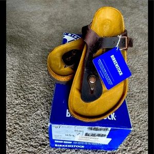 NEW Birkenstock Gizeh size 37